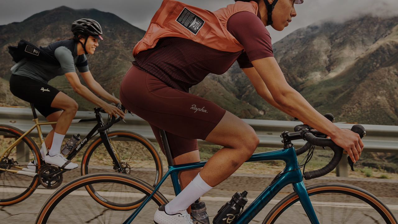 How Rapha Turned $150 Jerseys Into a Status Symbol for the Global Elite