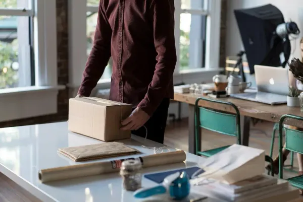 13 Best Dropshipping Influencers to Follow in 2026 for Winning Product Tips